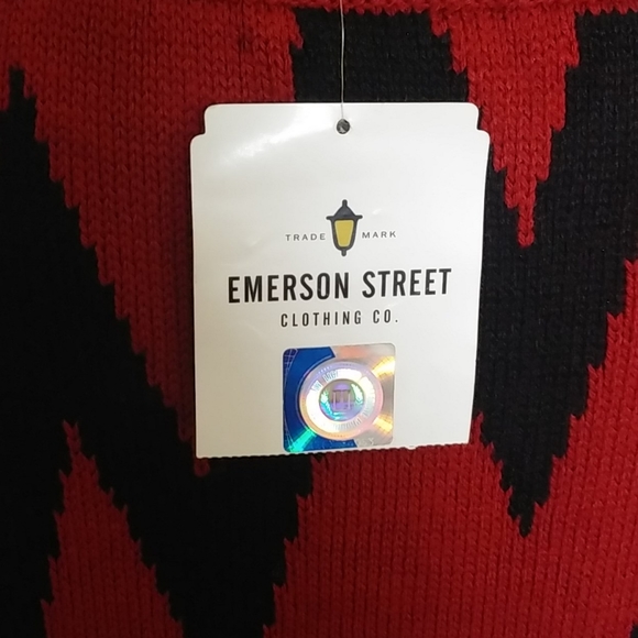 EMERSON STREET Women's Poncho - Picture 4 of 13